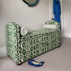 Caldey Plain Lid Curved Arm Storage Ottoman 144 x 56cm (56.5 x 22") COM Haines Collection - Contrast Piped COM - Dark Bun Feet 226056